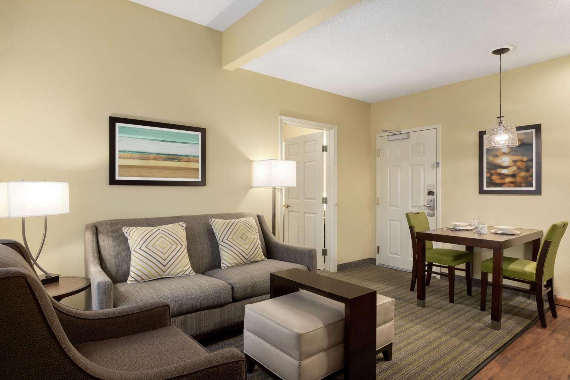 Homewood Suites By Hilton St. Petersburg Clearwater Ngoại thất bức ảnh